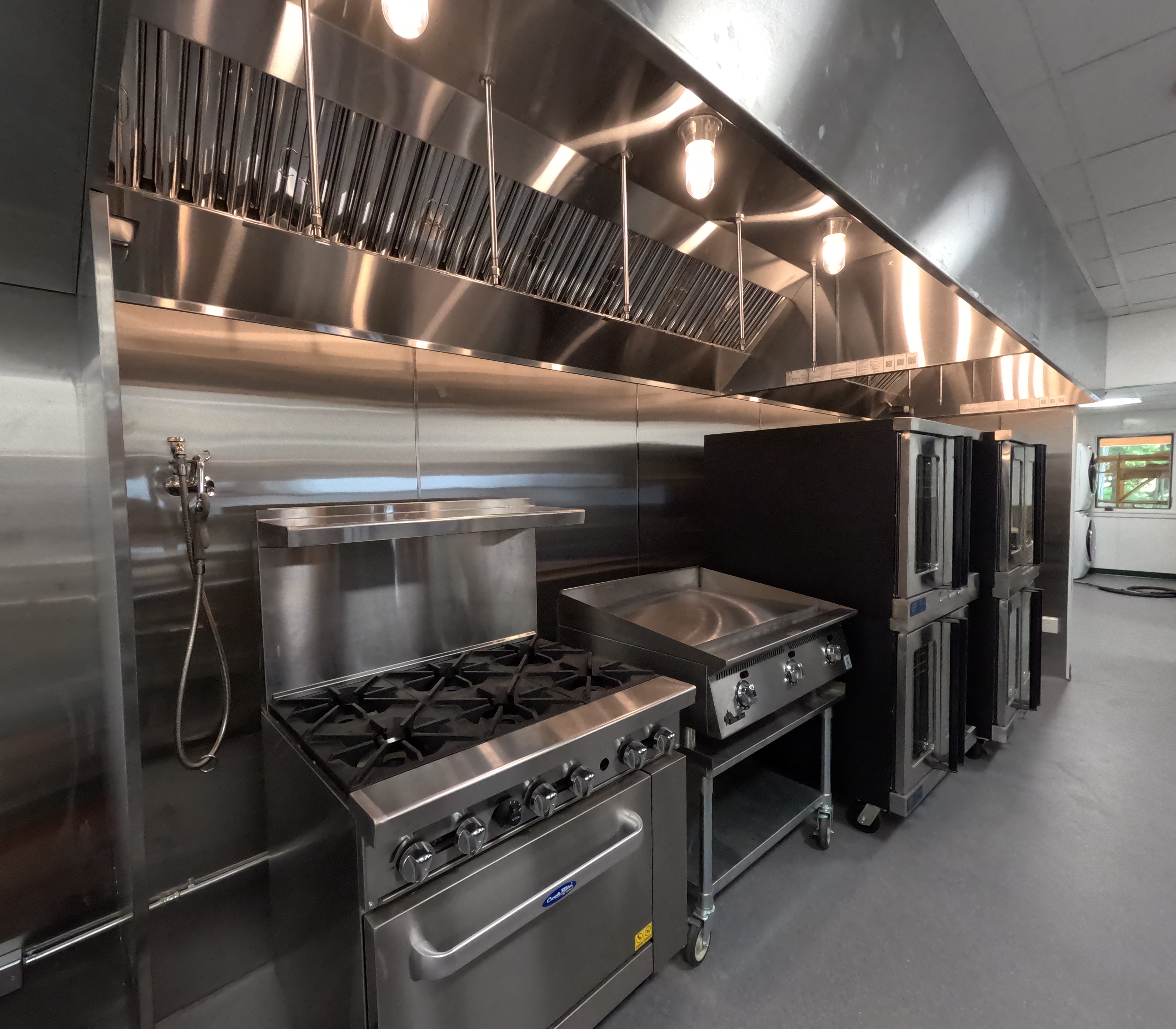 Commercial kitchen