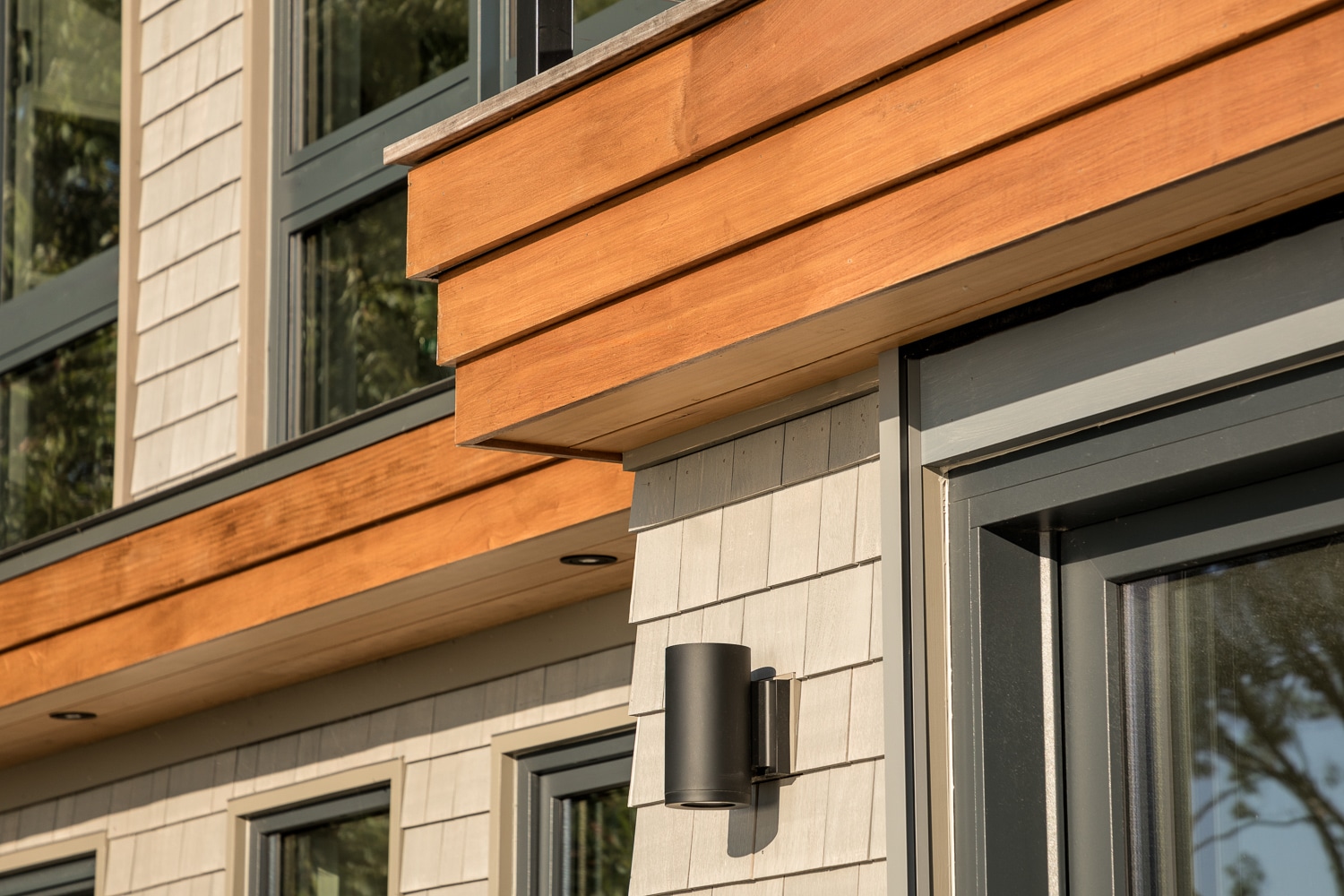 When building a custom house the details matter, the contrast, attention to detail and craftmanship shown here emphasizes this.